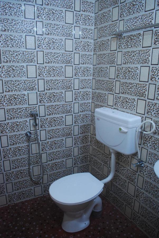 Hotel Jebasakthy كانياكومارى المظهر الخارجي الصورة