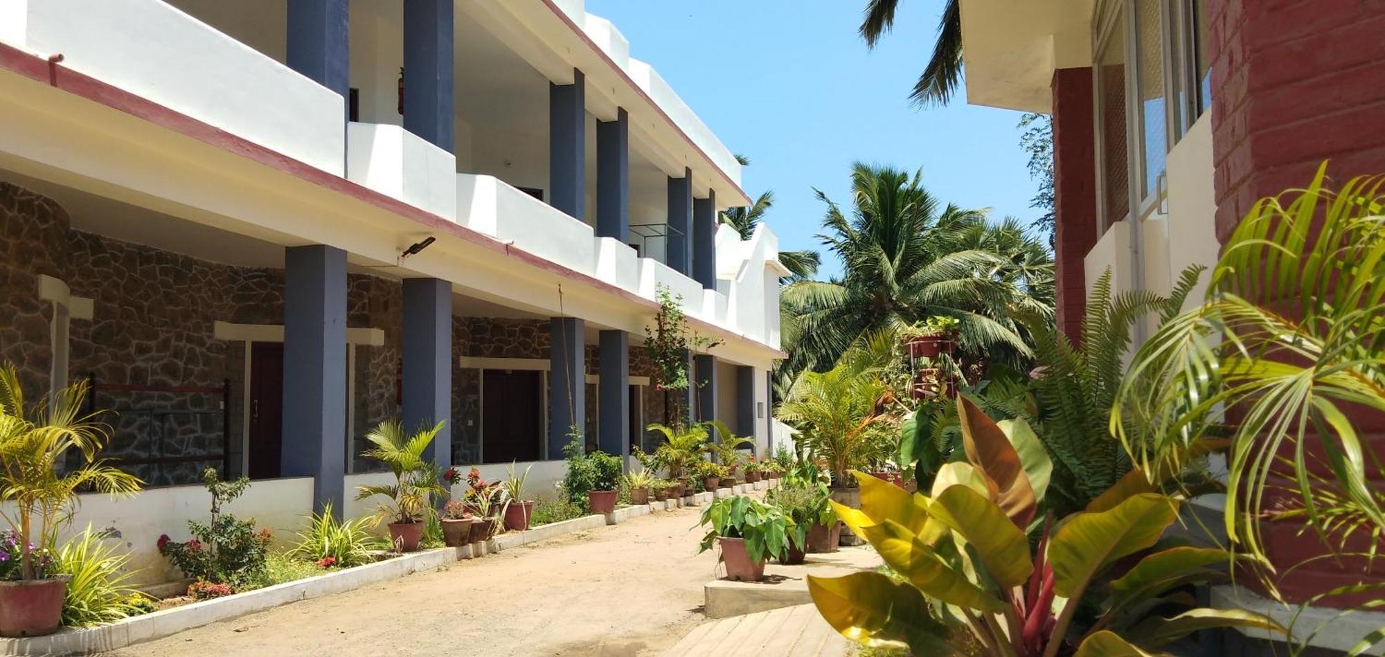 Hotel Jebasakthy كانياكومارى المظهر الخارجي الصورة