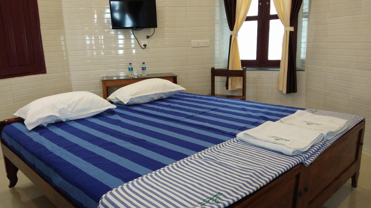 Hotel Jebasakthy كانياكومارى المظهر الخارجي الصورة