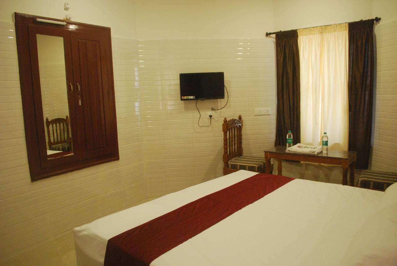 Hotel Jebasakthy كانياكومارى المظهر الخارجي الصورة