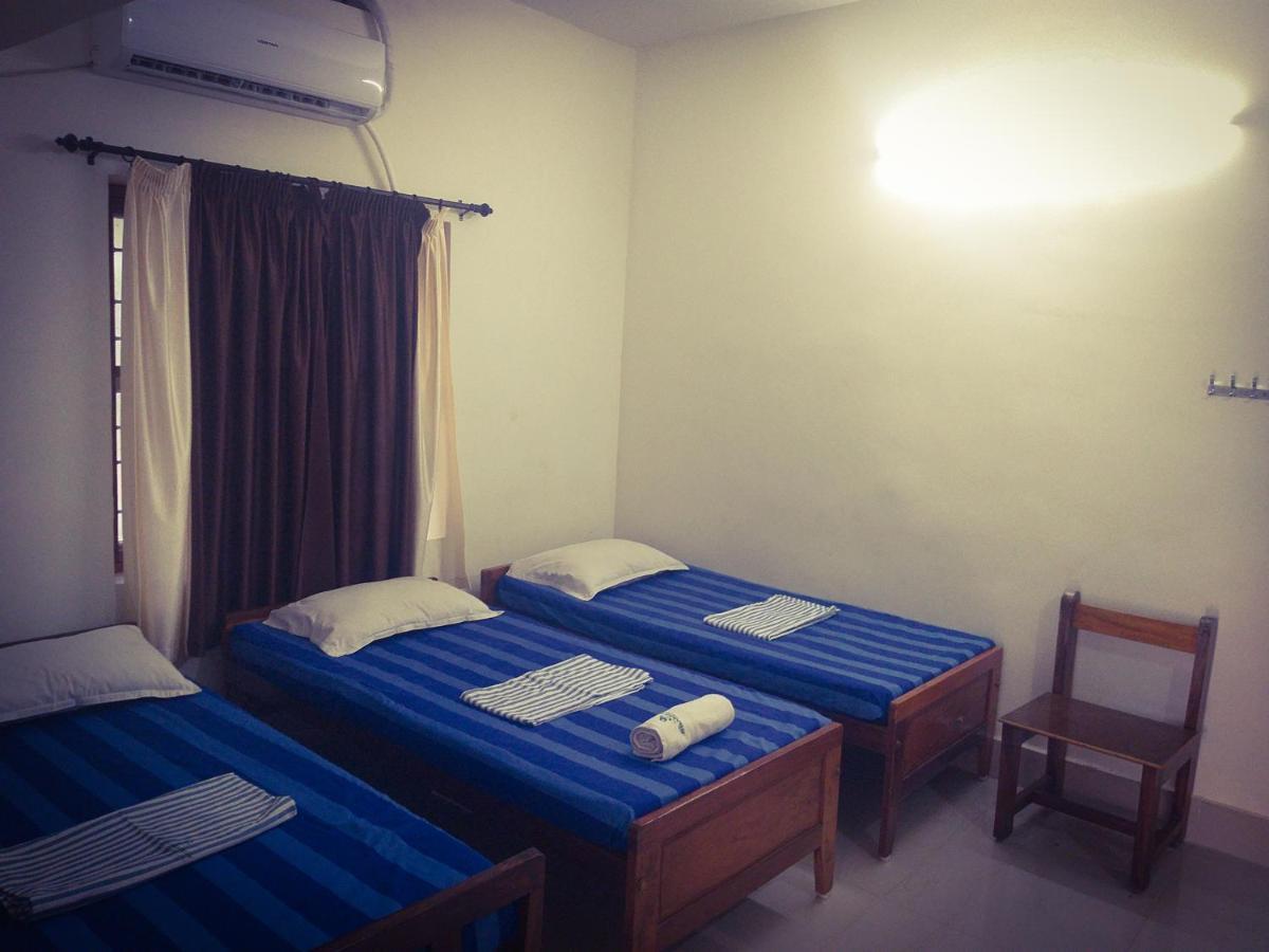 Hotel Jebasakthy كانياكومارى المظهر الخارجي الصورة